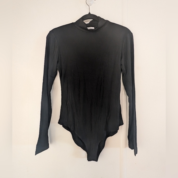 🛍️4 For $15🛍️Elegant Black Bodysuit - Picture 1 of 3